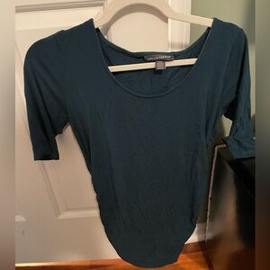 A Pea in the pod maternity T-shirt 3/4 sleeve.